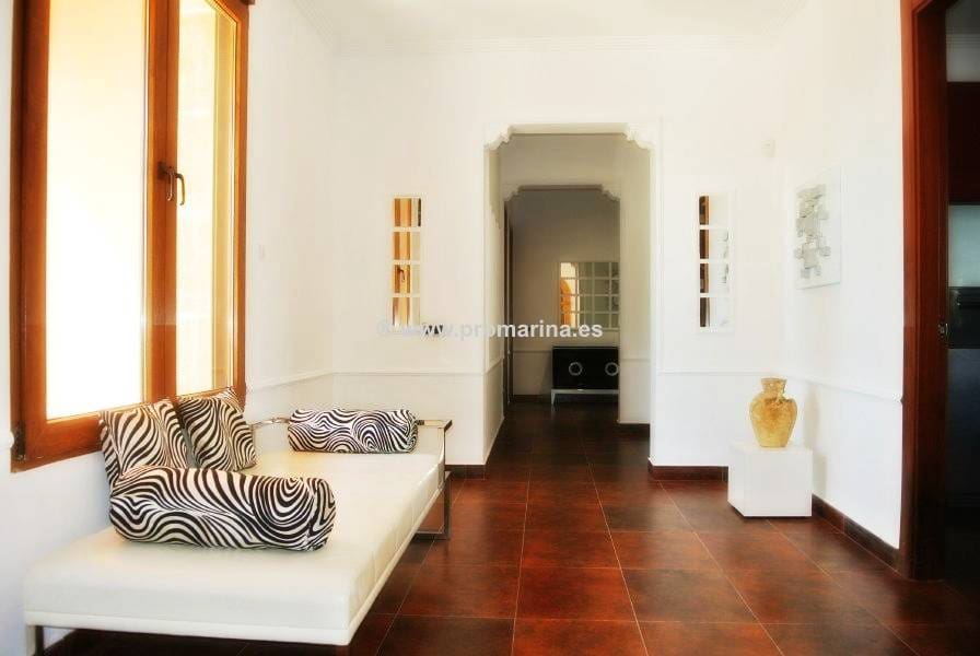 5 slaapkamer Villa te koop in Denia met zwembad garage - € 1.485.000 (Ref: 6187451)
