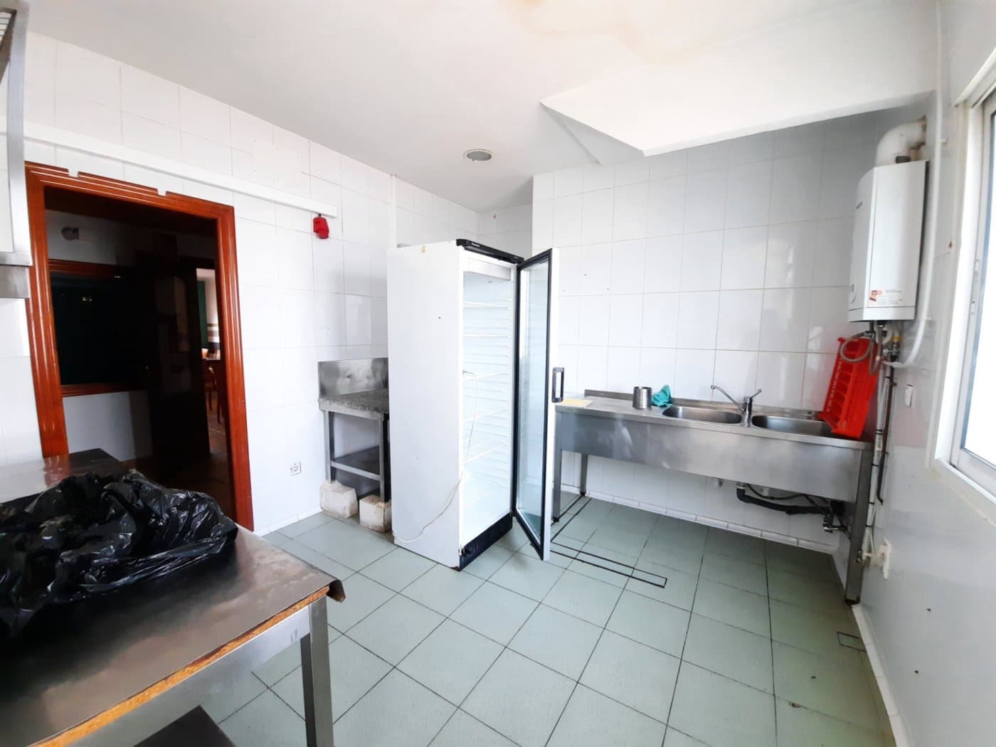 Commercial for sale in Denia - € 280,000 (Ref: 6187589)