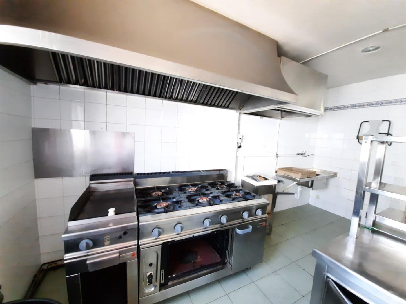 Kaupallinen myytävänä paikassa Denia - 280 000 € (Ref: 6187589)