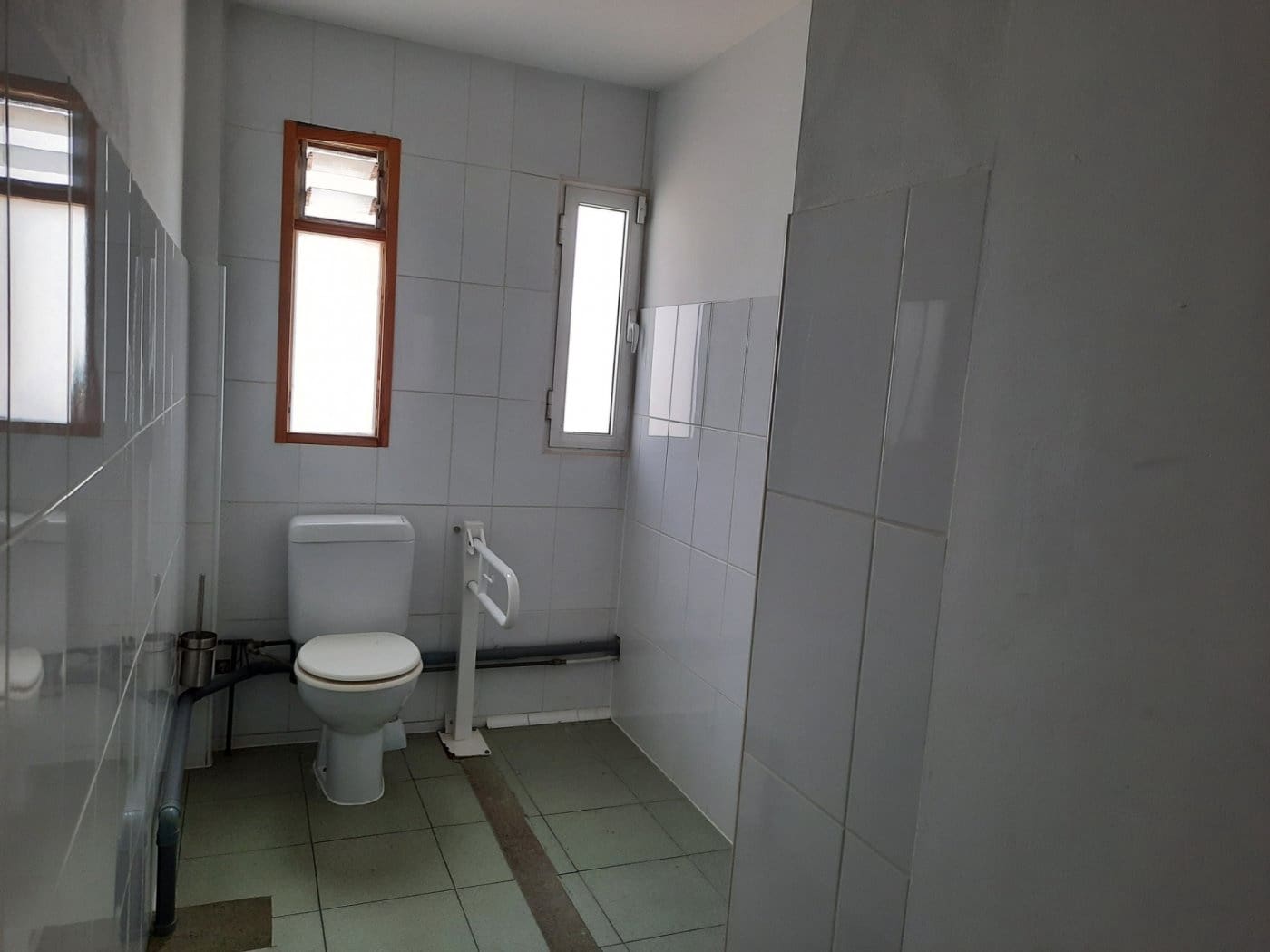 Kaupallinen myytävänä paikassa Denia - 280 000 € (Ref: 6187589)