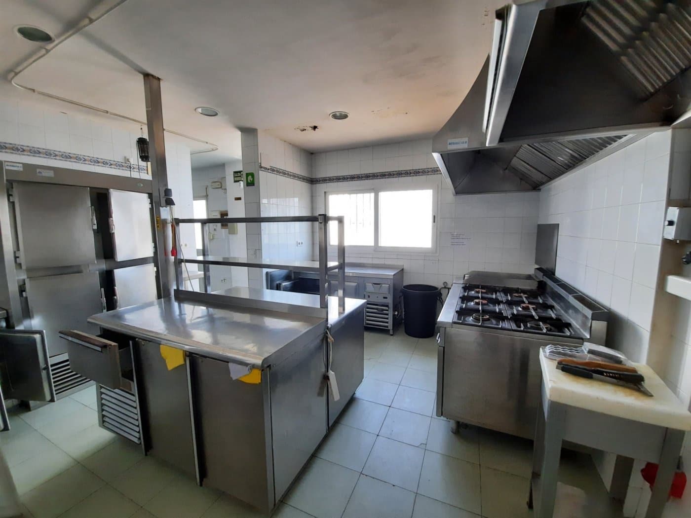 Kaupallinen myytävänä paikassa Denia - 280 000 € (Ref: 6187589)