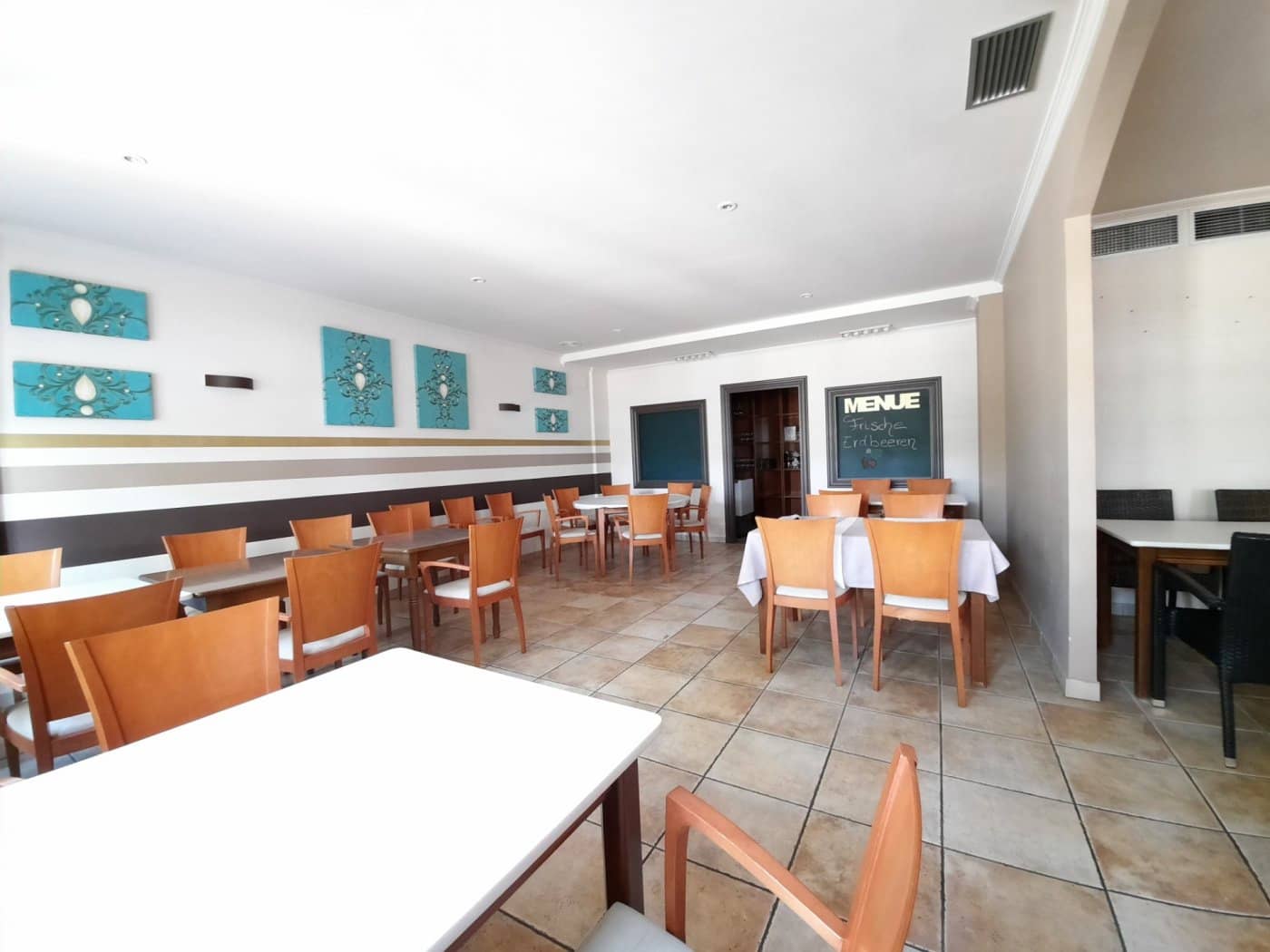 Kaupallinen myytävänä paikassa Denia - 280 000 € (Ref: 6187589)
