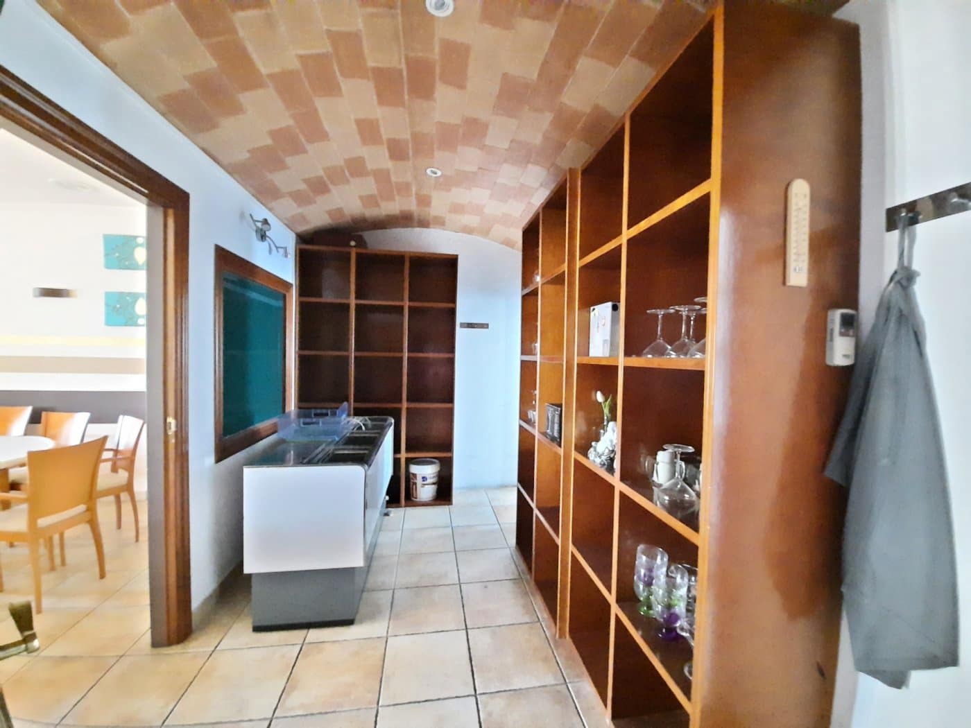 Kaupallinen myytävänä paikassa Denia - 280 000 € (Ref: 6187589)