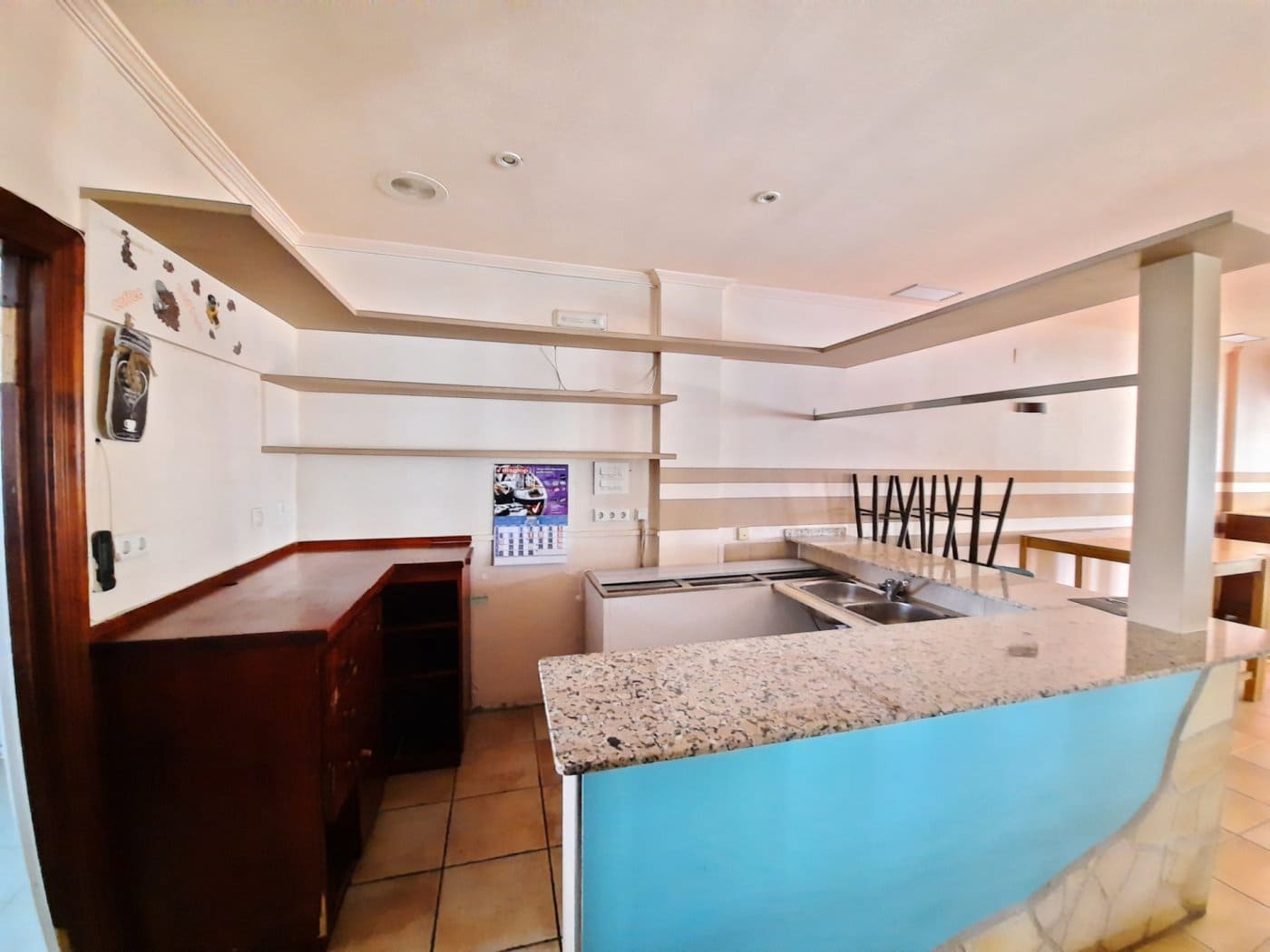 Kaupallinen myytävänä paikassa Denia - 280 000 € (Ref: 6187589)