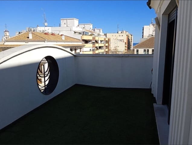3 soveværelse Penthouse til leje i Centro Urbano, Dénia med garage - € 1.500 (Ref: 6187658)