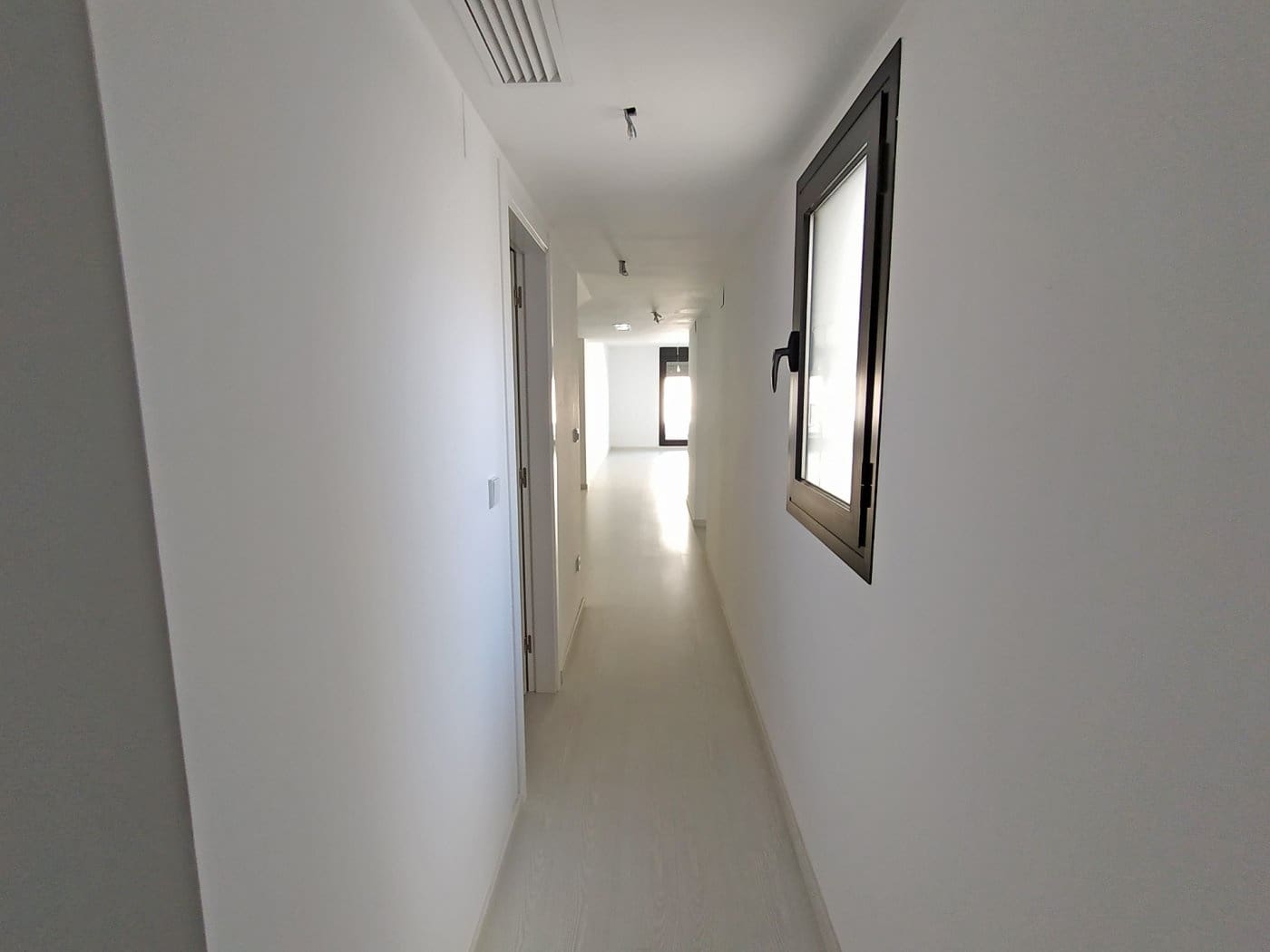 3 slaapkamer Penthouse te huur in Denia met garage - € 1.500 (Ref: 6187658)