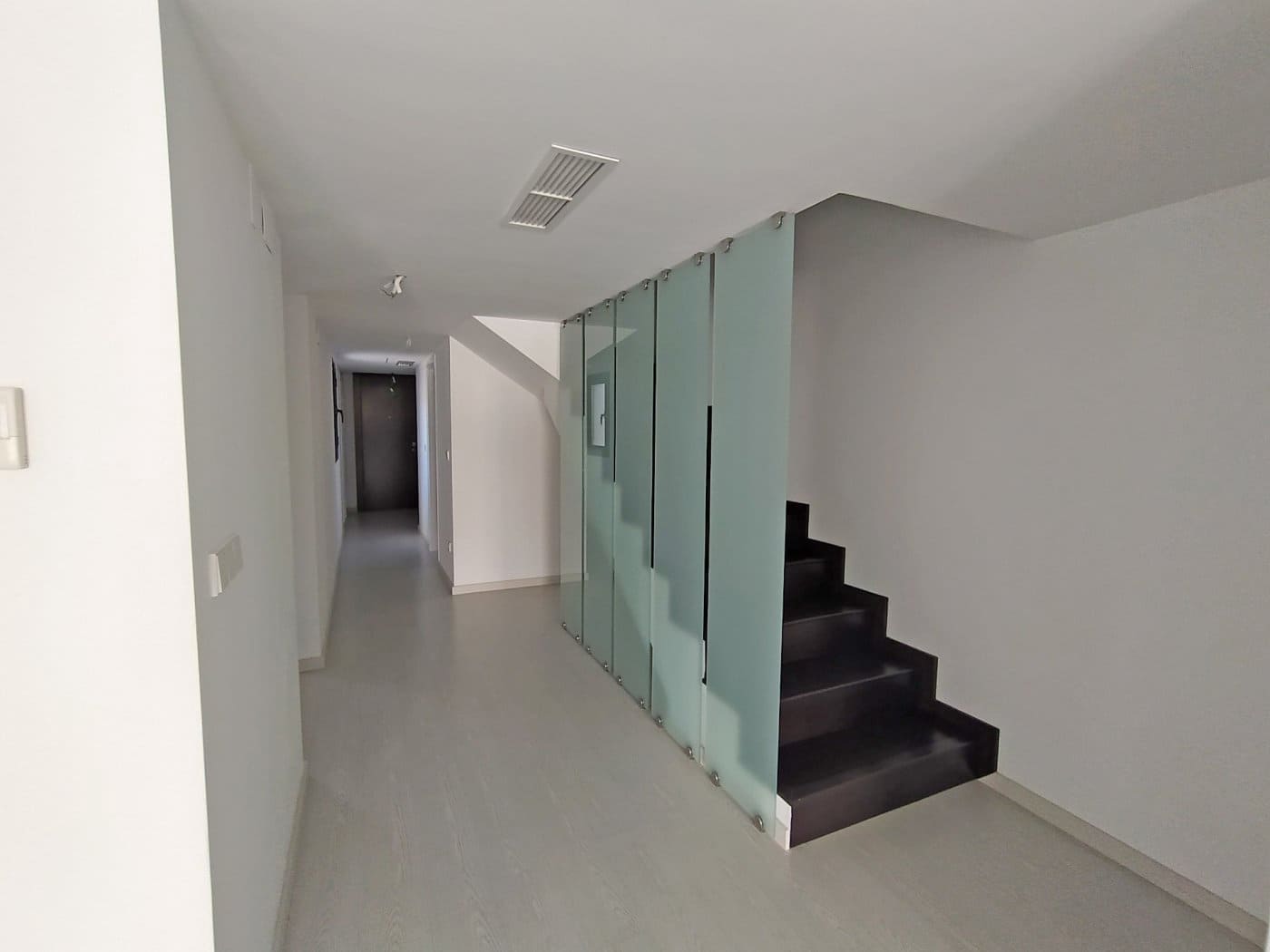 3 slaapkamer Penthouse te huur in Denia met garage - € 1.500 (Ref: 6187658)