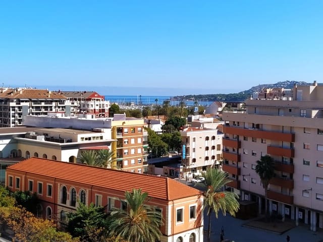 3 makuuhuone Kattohuoneisto vuokrattavana paikassa Centro Urbano, Dénia mukana 
autotalli - 1 500 € (Ref: 6187658)