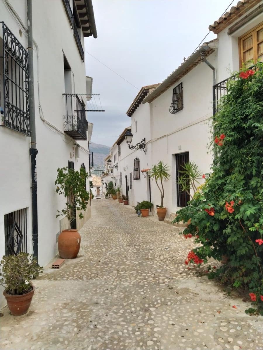 3 bedroom Apartment for sale in Altea with garage - € 2,100,000 (Ref: 6399137)