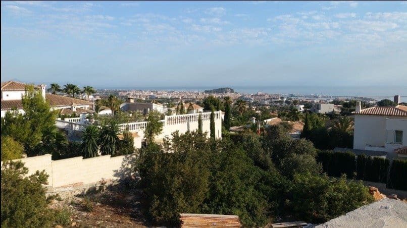 3 bedroom Villa for sale in Denia with pool - € 985,000 (Ref: 6454342)