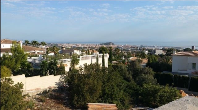 Chalet de 3 habitaciones en Dénia en venta con piscina - 985.000 € (Ref: 6454342)