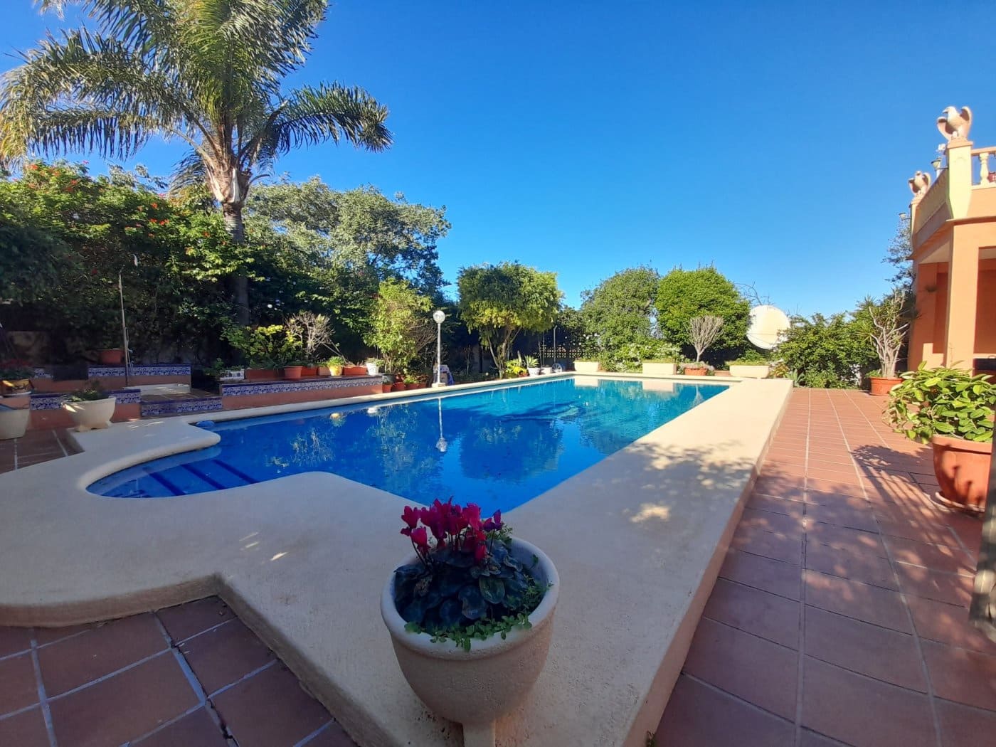 7 bedroom Villa for sale in Denia with pool garage - € 530,000 (Ref: 6496359)