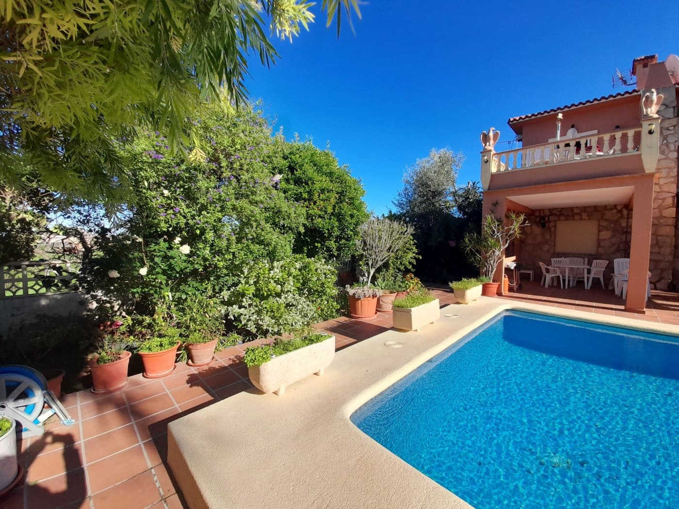 7 bedroom Villa for sale in Denia with pool garage - € 530,000 (Ref: 6496359)