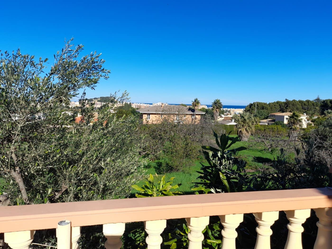 7 bedroom Villa for sale in Denia with pool garage - € 530,000 (Ref: 6496359)