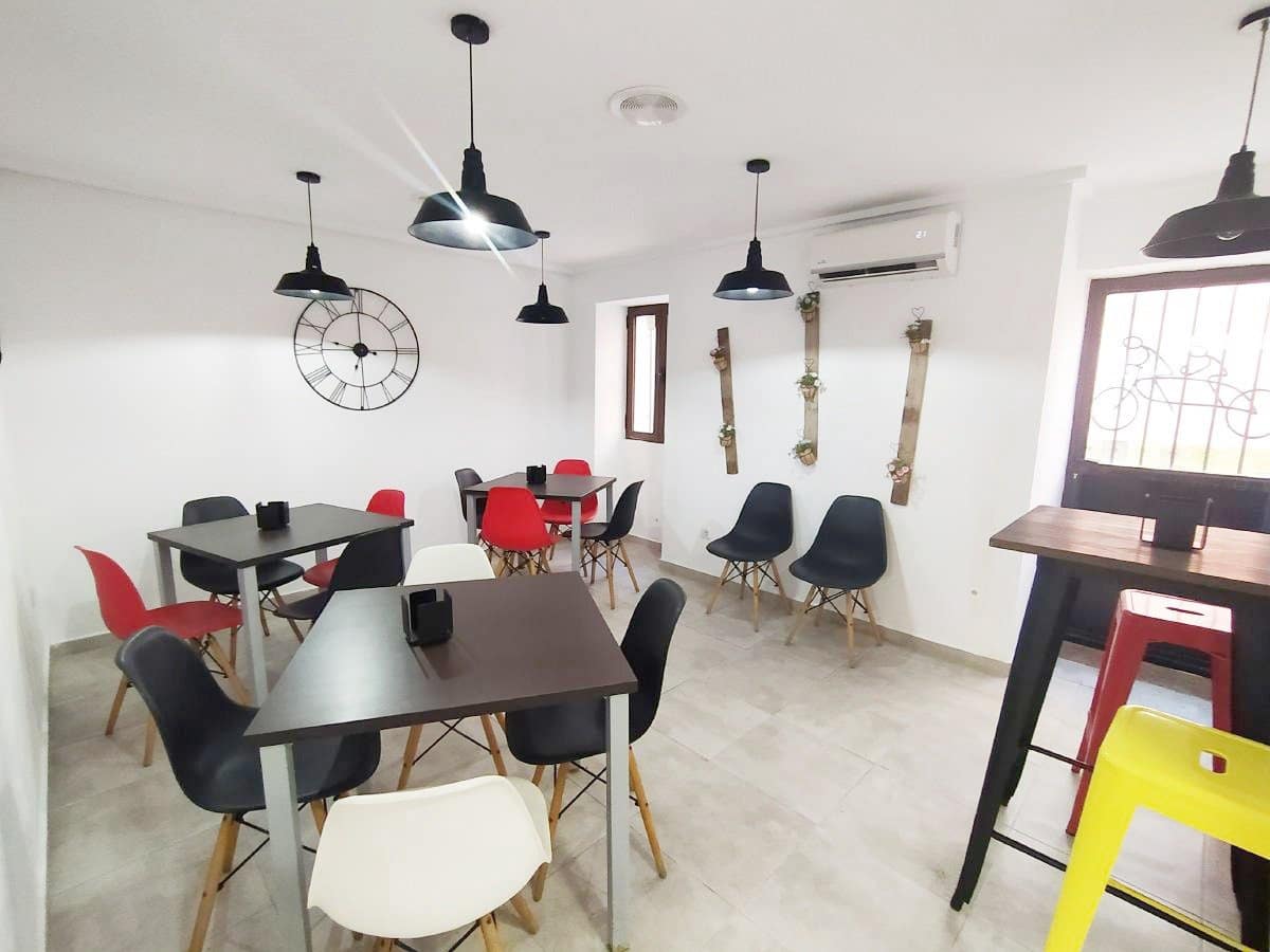 Virksomhed til leje i Denia - € 1.600 (Ref: 6520090)