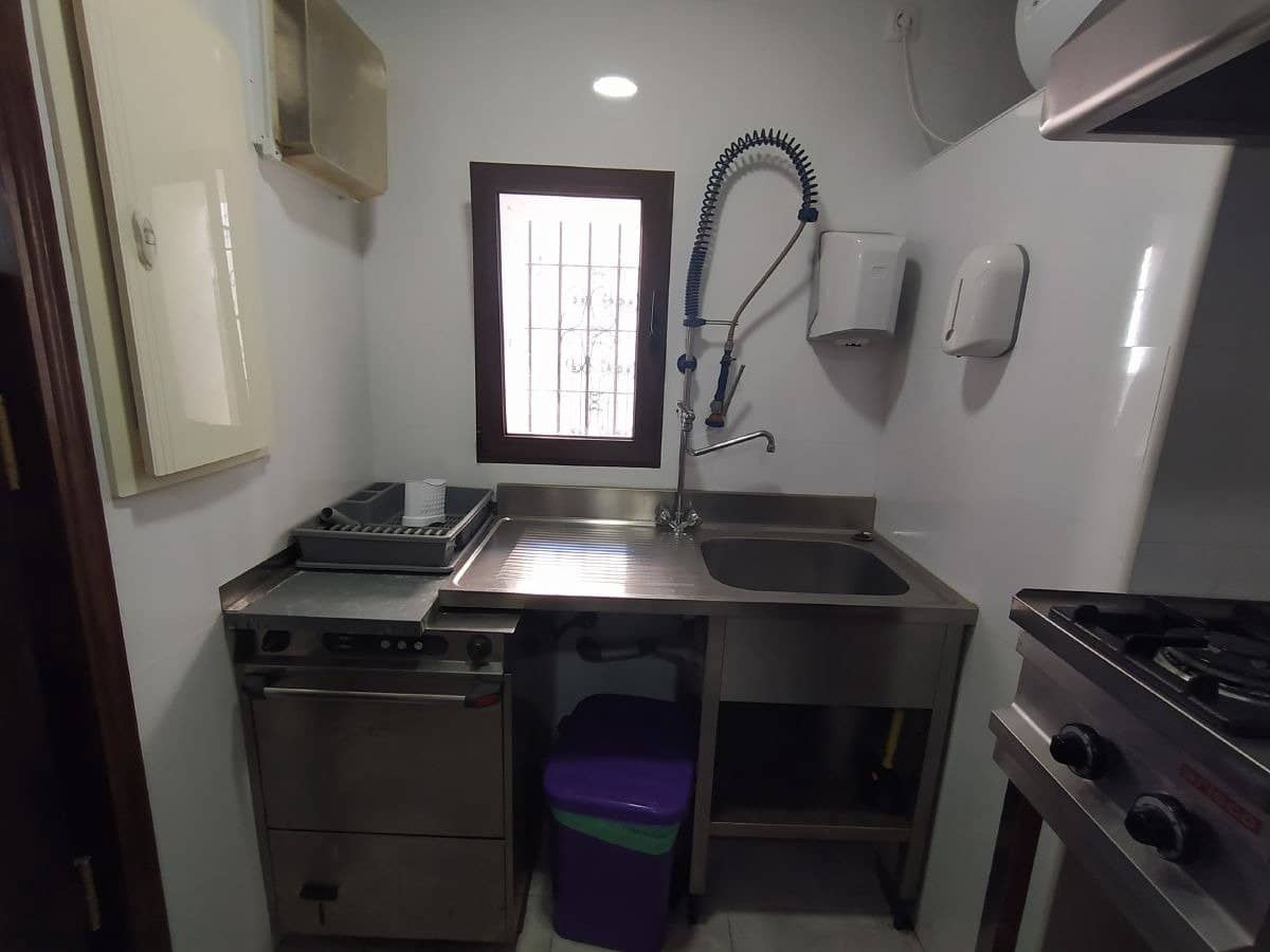 Virksomhed til leje i Denia - € 1.600 (Ref: 6520090)