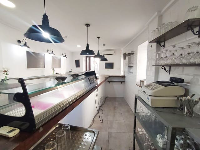 Business for rent in El Puerto, Dénia - € 1,600 (Ref: 6520090)