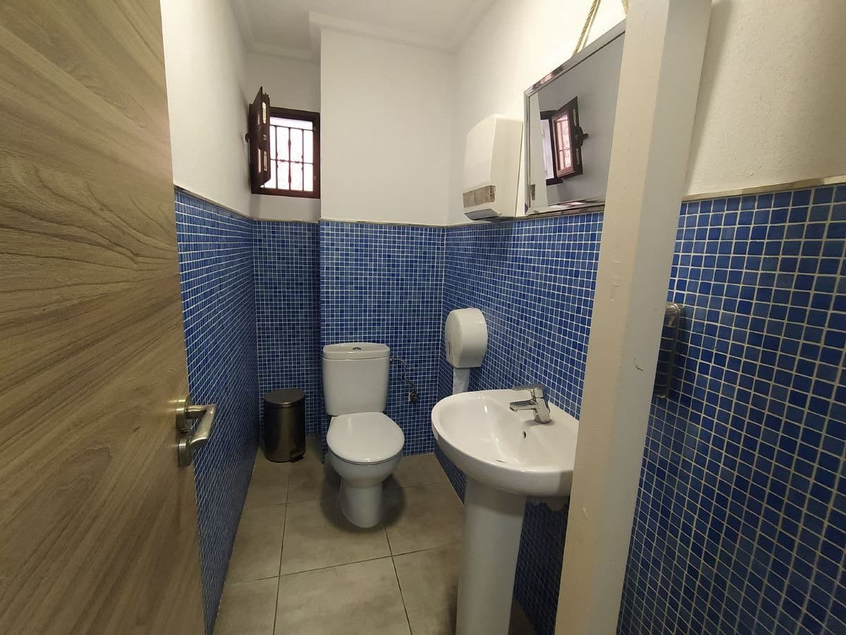 Virksomhed til leje i Denia - € 1.600 (Ref: 6520090)