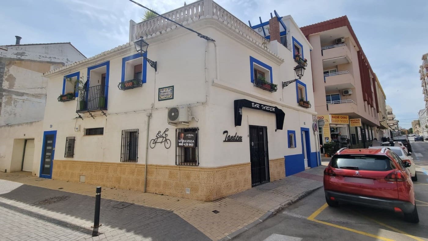 Virksomhed til leje i Denia - € 1.600 (Ref: 6520090)