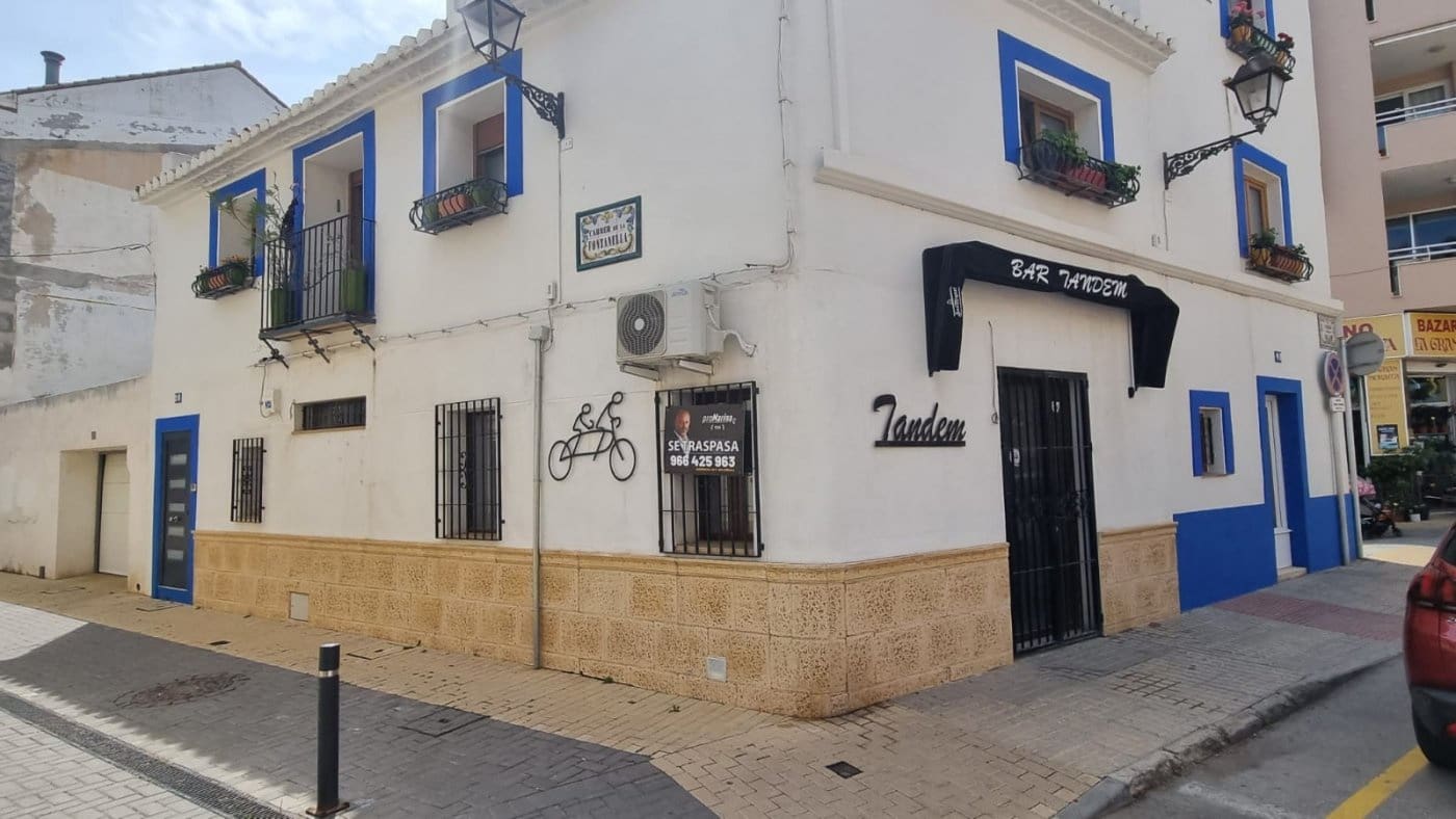 Virksomhed til leje i Denia - € 1.600 (Ref: 6520090)
