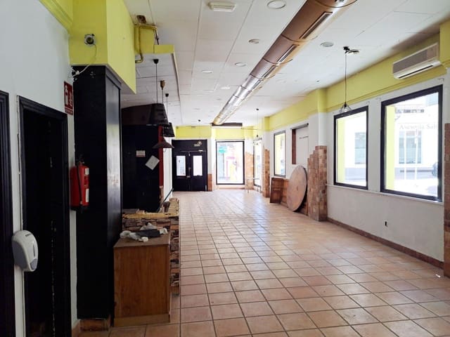 Erhverv til salg i Centro Urbano, Dénia - € 320.000 (Ref: 6904443)