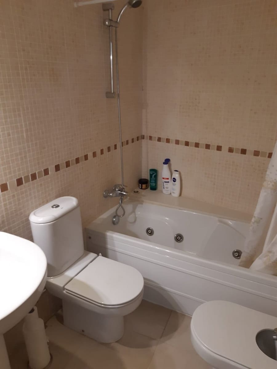2 quarto Apartamento para arrendar em Denia com piscina garagem - 800 € (Ref: 7070151)