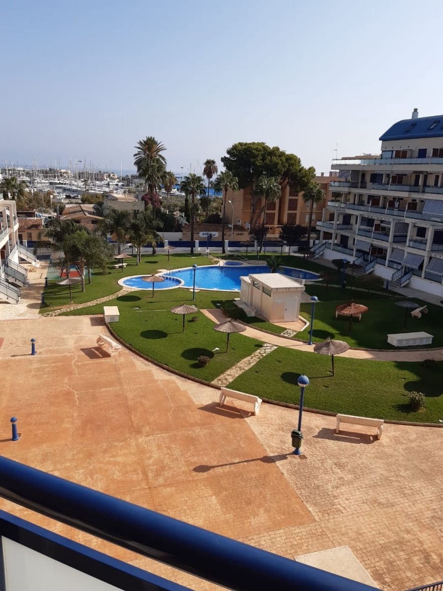 2 quarto Apartamento para arrendar em Denia com piscina garagem - 800 € (Ref: 7070151)