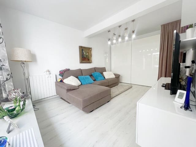 3 makuuhuone Rivitalo myytävänä paikassa Monte Pedreguer, Pedreguer mukana uima-altaan - 315 000 € (Ref: 7098961)