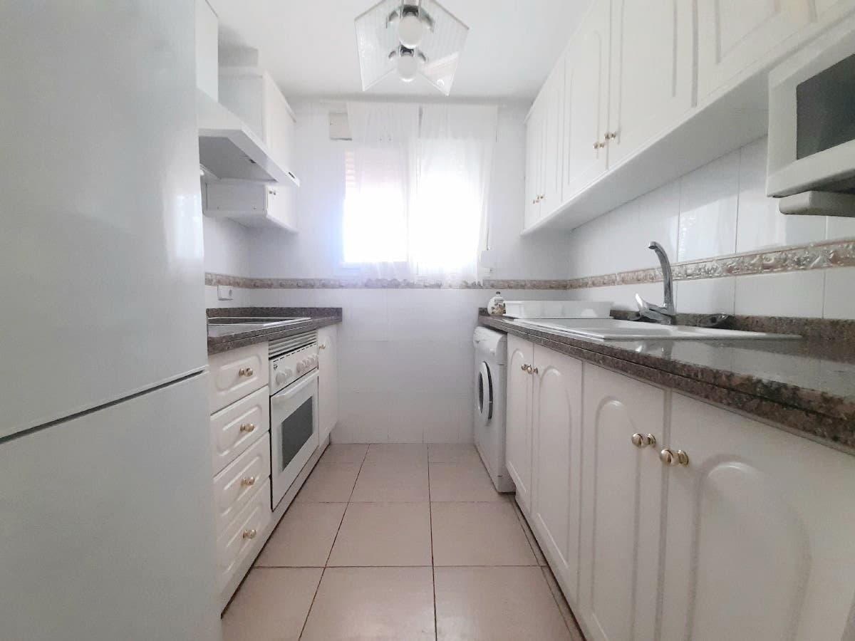 2 soverom Leilighet til leie i Denia med svømmebasseng - € 750 (Ref: 7564908)