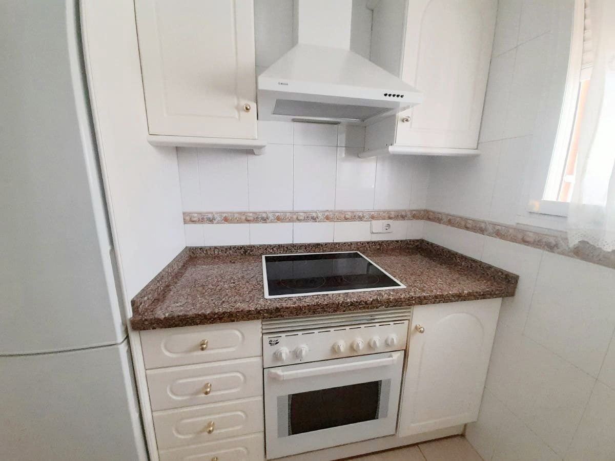 2 soverom Leilighet til leie i Denia med svømmebasseng - € 750 (Ref: 7564908)