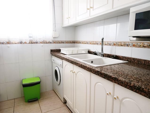 2 makuuhuone Huoneisto vuokrattavana paikassa Las Marinas / Les Marines, Dénia mukana uima-altaan - 750 € (Ref: 7564908)