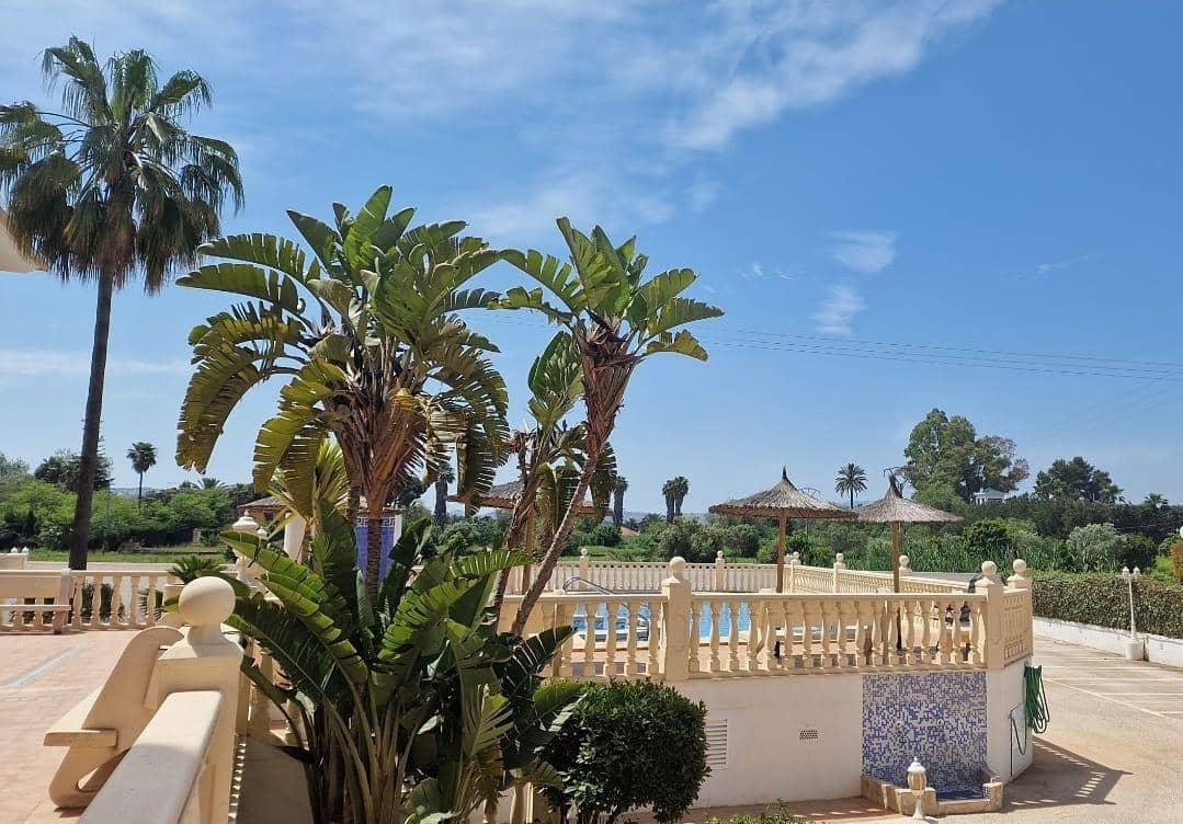 2 sypialnia Apartament do wynajęcia w Denia z basenem garażem - 750 € (Ref: 7564908)