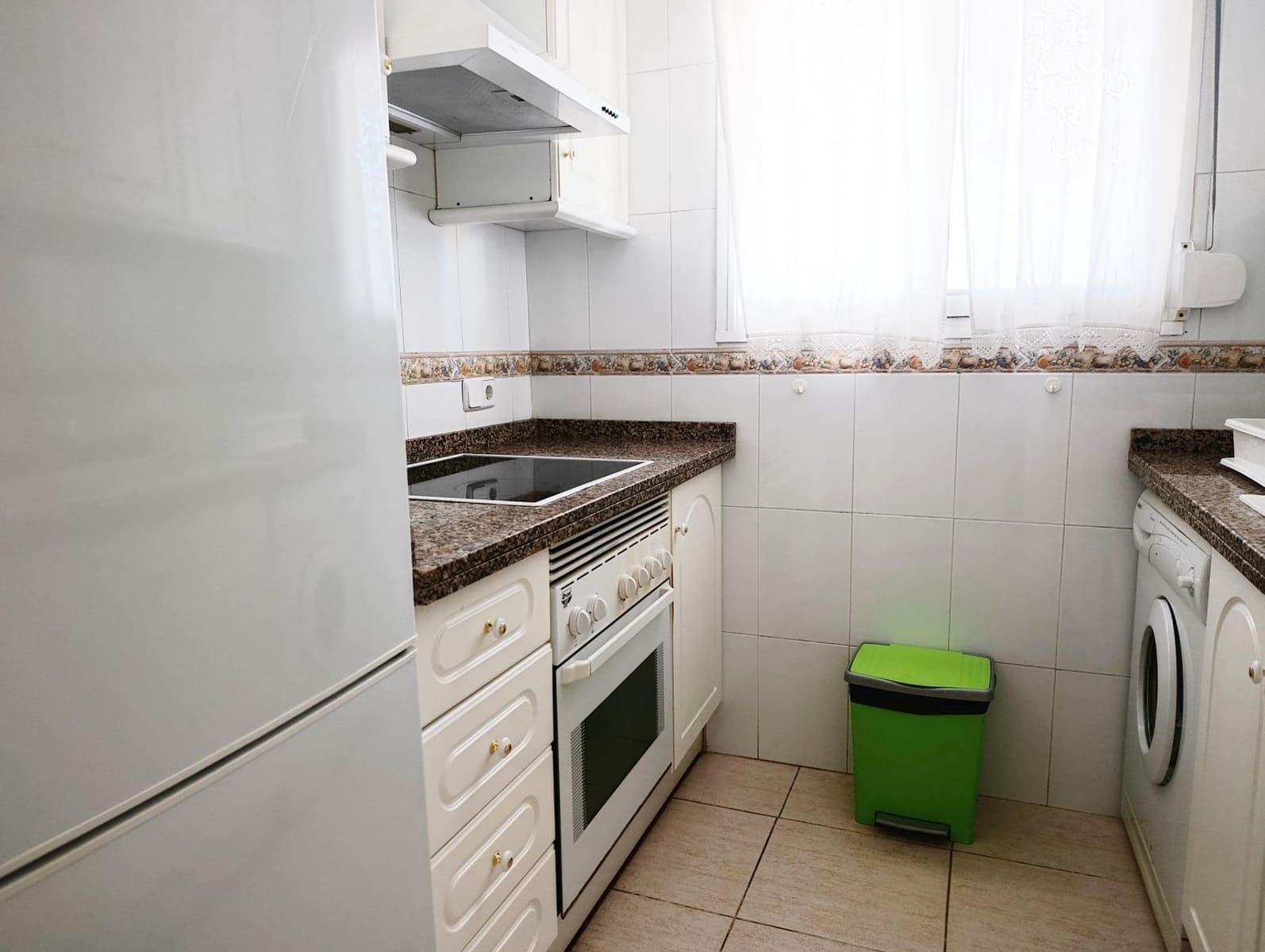 2 sypialnia Apartament do wynajęcia w Denia z basenem garażem - 750 € (Ref: 7564908)