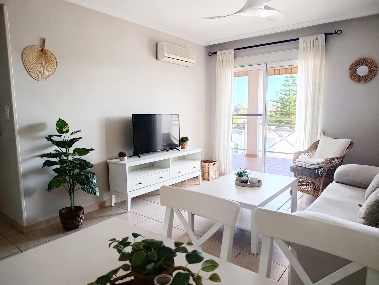 2 sypialnia Apartament do wynajęcia w Denia z basenem garażem - 750 € (Ref: 7564908)