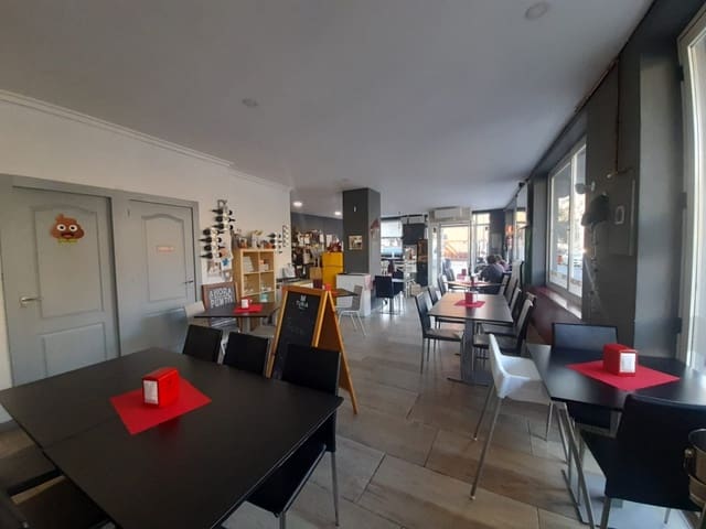 Commercieel te koop in Centro Urbano, Dénia - € 280.000 (Ref: 7564915)