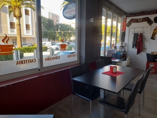Commercieel te koop in Centro Urbano, Dénia - € 280.000 (Ref: 7564915)