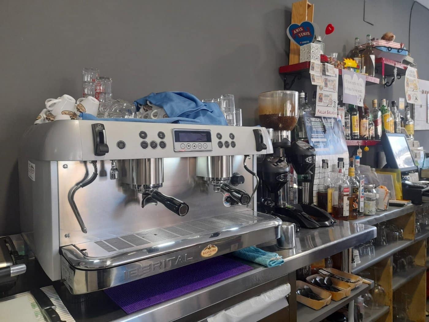 Kaupallinen myytävänä paikassa Denia - 280 000 € (Ref: 7564915)