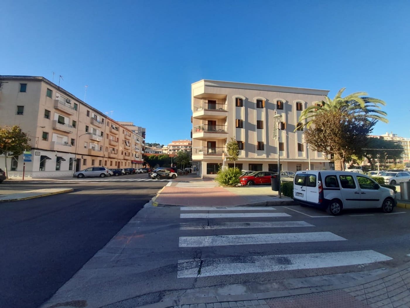 Kaupallinen myytävänä paikassa Denia - 280 000 € (Ref: 7564915)