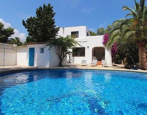 4 slaapkamer Villa te huur in Las Rotas / Les Rotes, Dénia met zwembad garage - € 1.700 (Ref: 7564919)