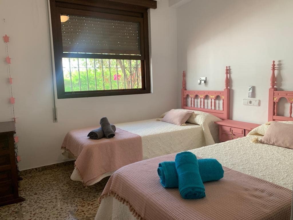 4 soveværelse Villa til leje i Denia med swimmingpool garage - € 1.700 (Ref: 7564919)
