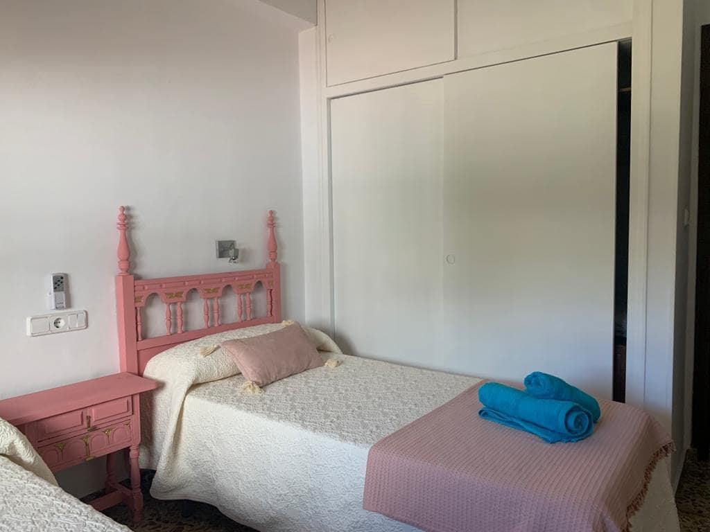 4 soveværelse Villa til leje i Denia med swimmingpool garage - € 1.700 (Ref: 7564919)