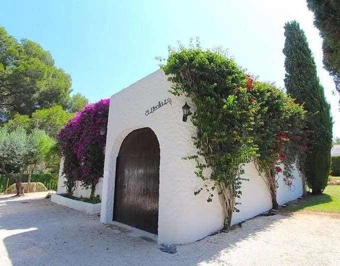 4 soveværelse Villa til leje i Denia med swimmingpool garage - € 1.700 (Ref: 7564919)