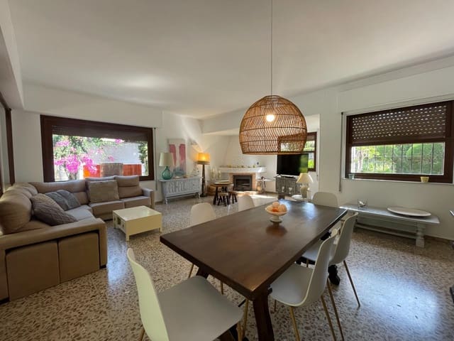 4 slaapkamer Villa te huur in Las Rotas / Les Rotes, Dénia met zwembad garage - € 1.700 (Ref: 7564919)