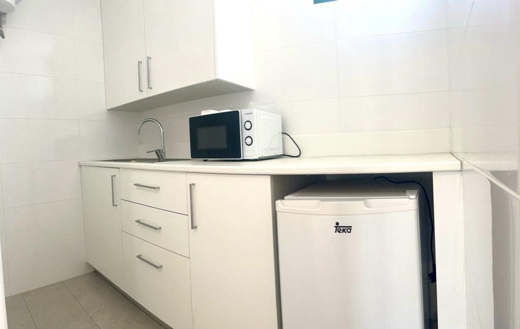 Kaupallinen myytävänä paikassa Denia - 270 000 € (Ref: 7568446)