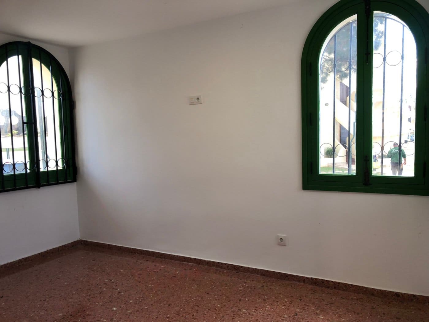 Kaupallinen myytävänä paikassa Denia - 270 000 € (Ref: 7568446)