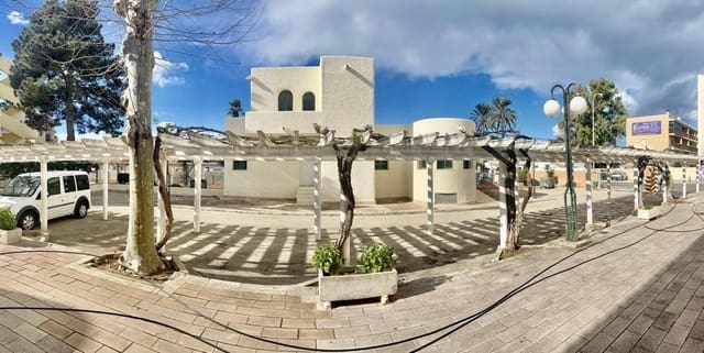 Kaupallinen myytävänä paikassa Las Marinas / Les Marines, Dénia - 270 000 € (Ref: 7568446)