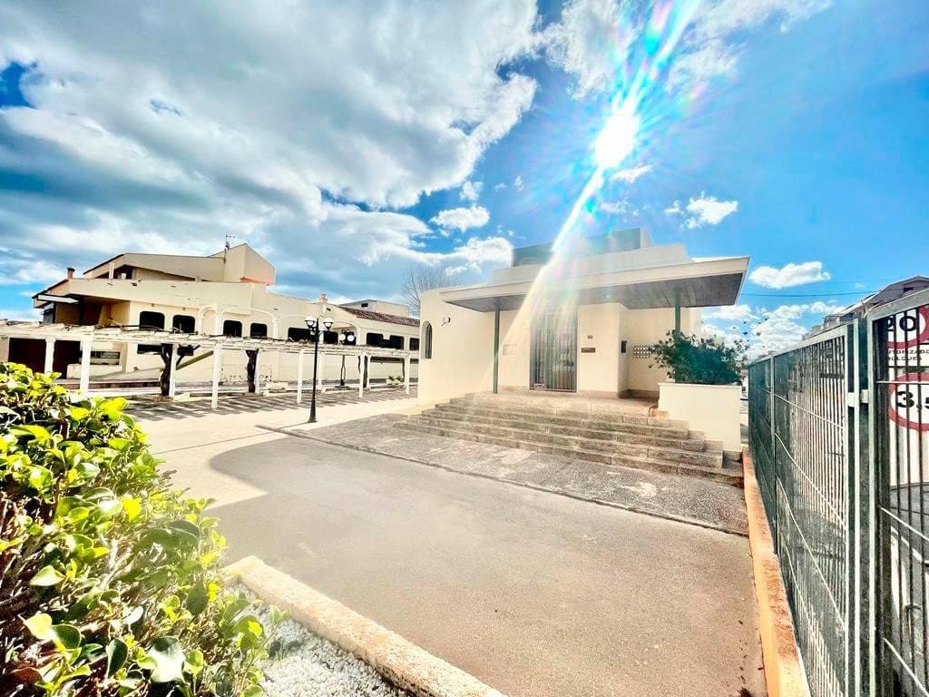 Erhverv til salg i Denia med swimmingpool - € 270.000 (Ref: 7568446)