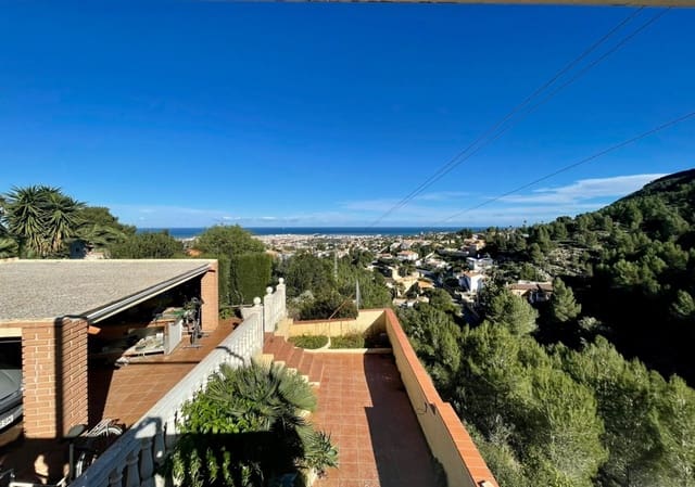 3 bedroom Villa for sale in Dénia with pool garage - € 598,000 (Ref: 7568447)