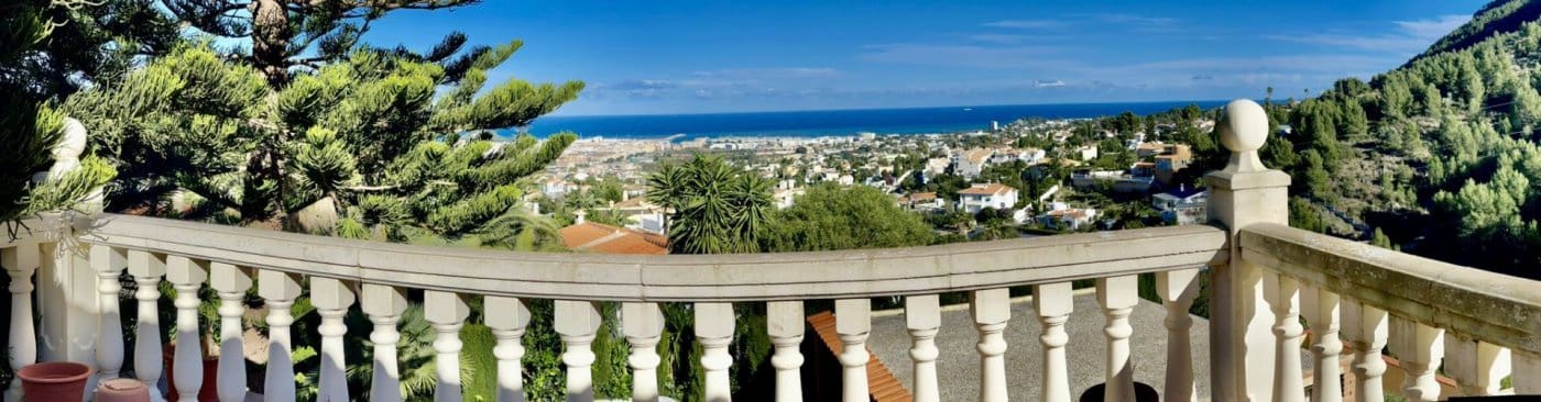 3 bedroom Villa for sale in Denia with pool garage - € 598,000 (Ref: 7568447)