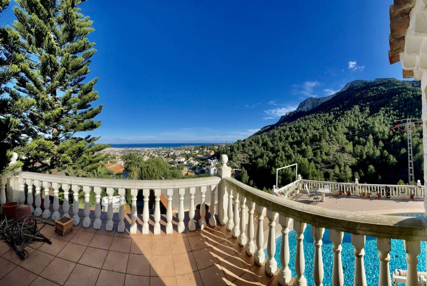 3 bedroom Villa for sale in Denia with pool garage - € 598,000 (Ref: 7568447)